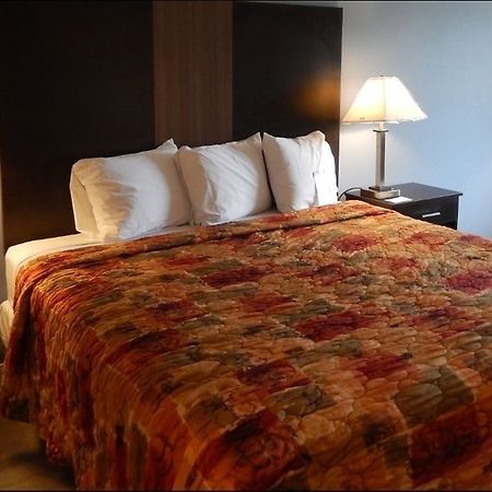 Econo Lodge Mineral Wells Экстерьер фото
